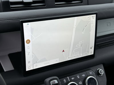 2025 Land Rover Defender 110 S