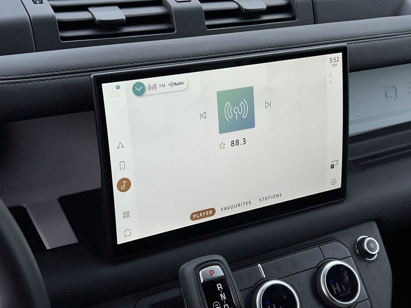 2025 Land Rover Defender 110 S