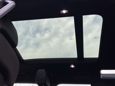 2025 Land Rover Defender 110 S