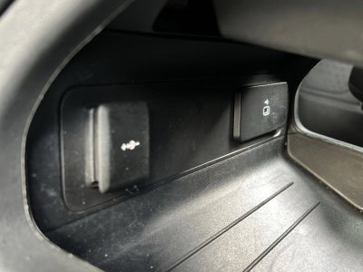 2025 Land Rover Defender 110 S