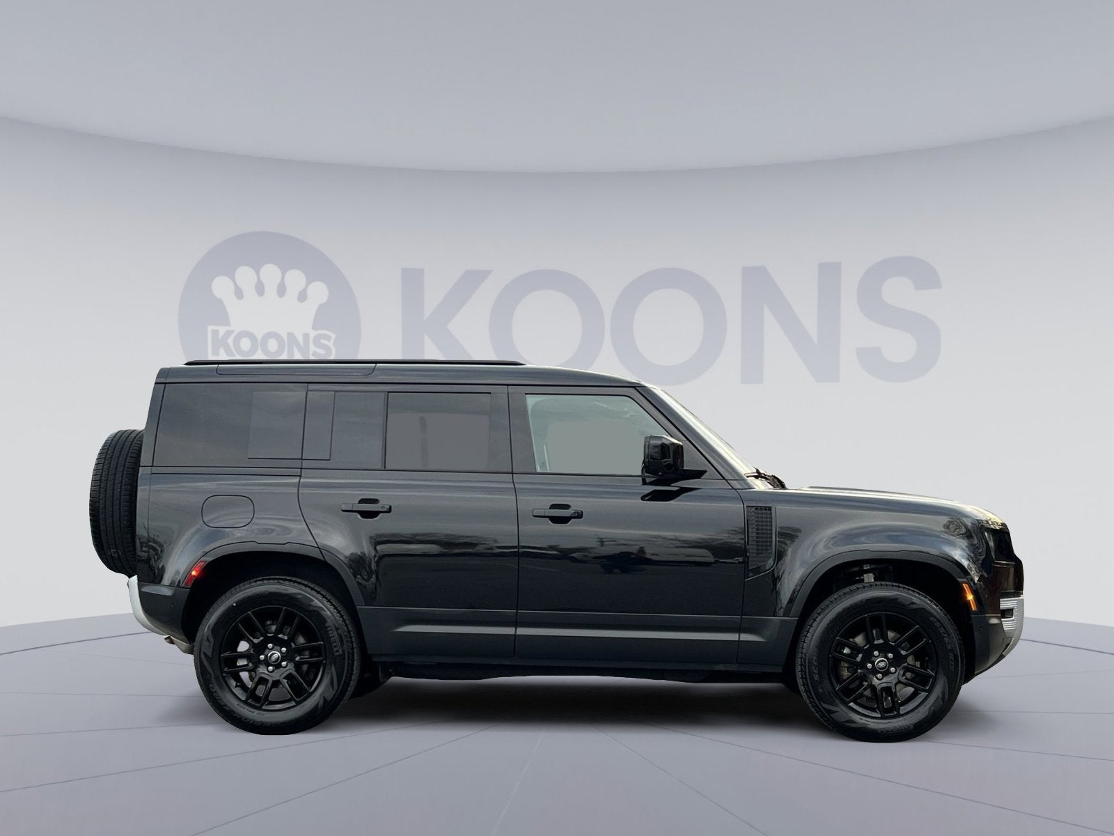 2025 Land Rover Defender 110 S