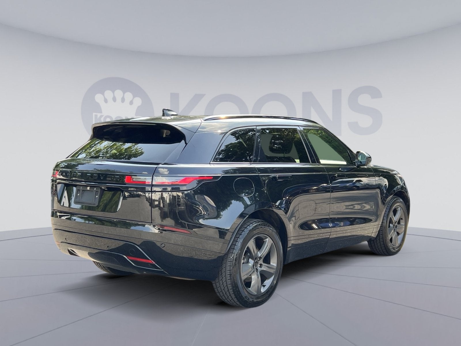 2025 Land Rover Range Rover Velar Dynamic SE