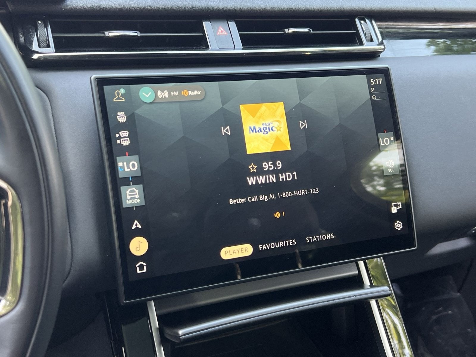 2025 Land Rover Range Rover Velar Dynamic SE