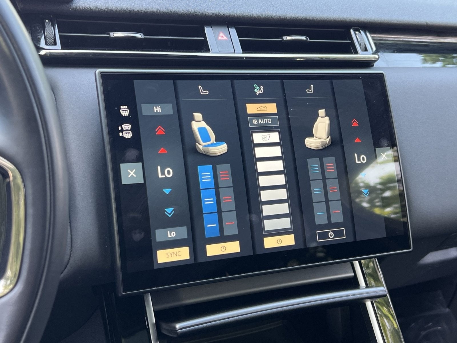 2025 Land Rover Range Rover Velar Dynamic SE