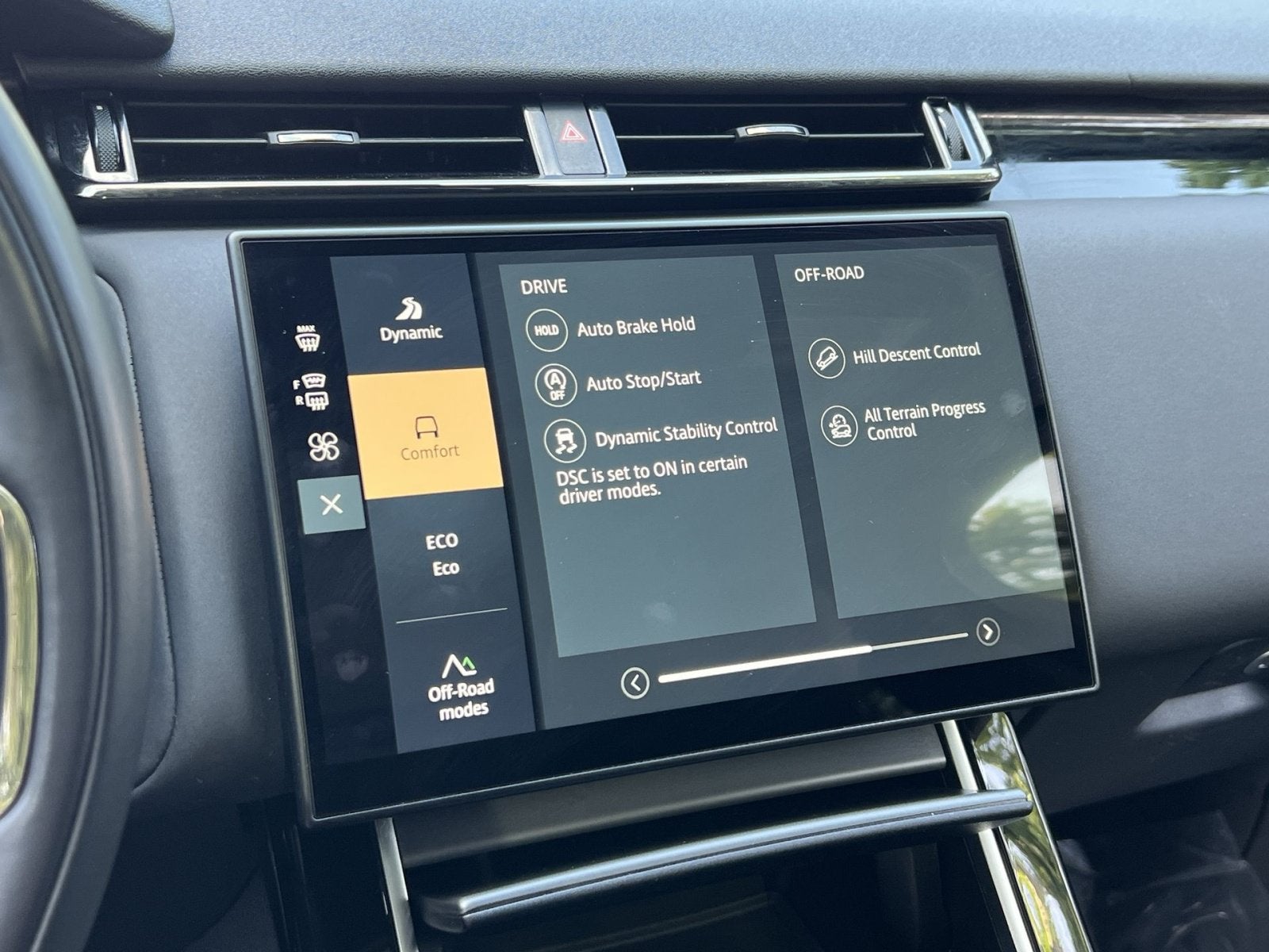 2025 Land Rover Range Rover Velar Dynamic SE