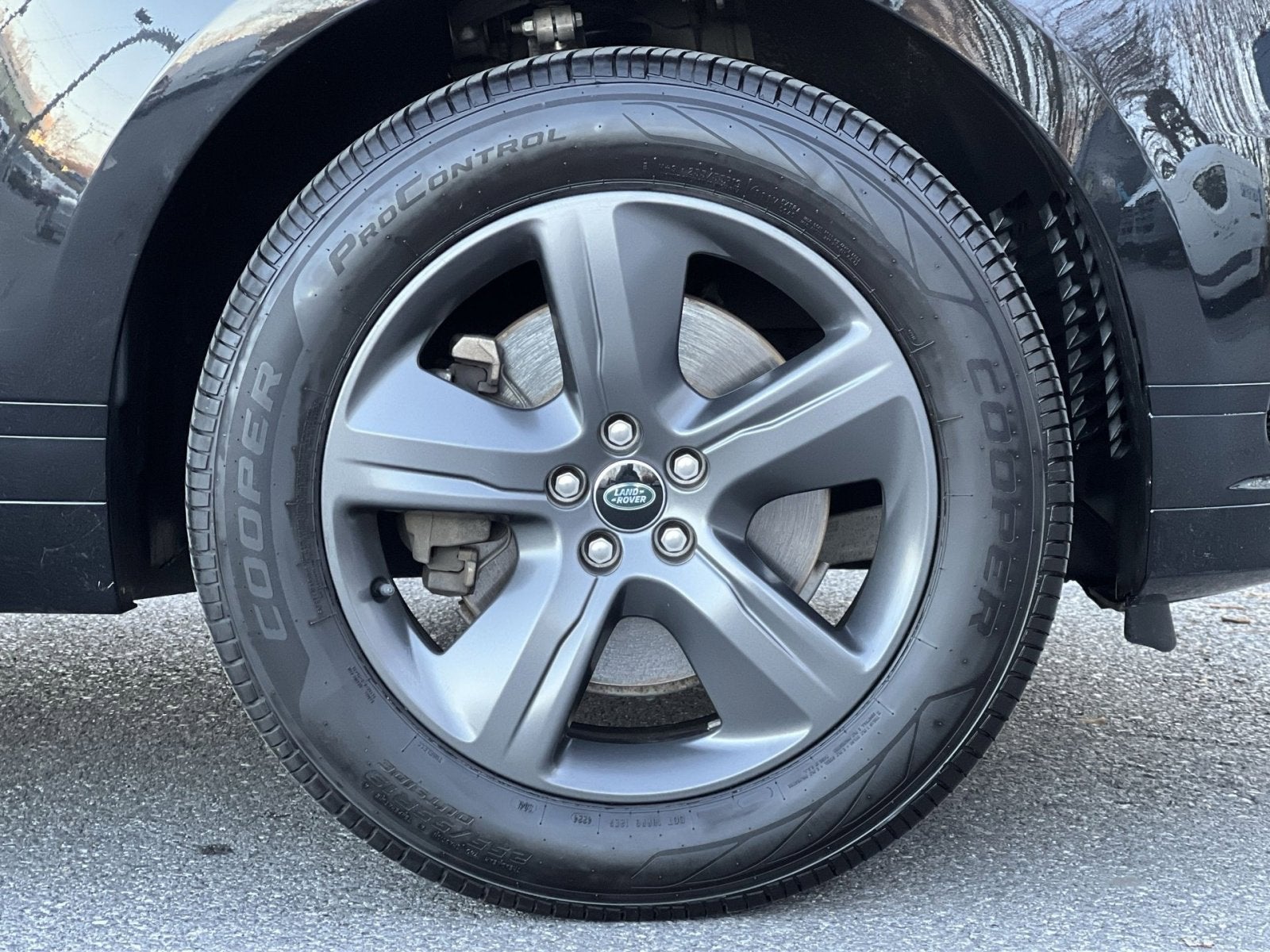 2025 Land Rover Range Rover Velar Dynamic SE