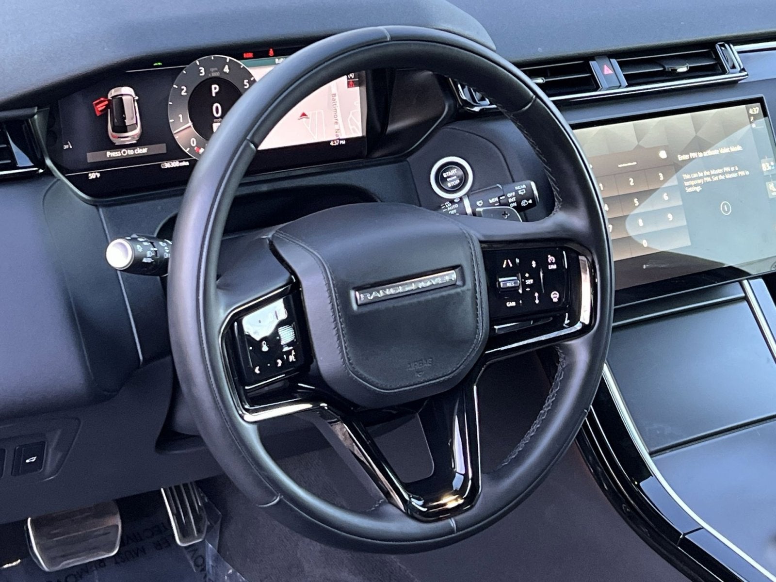 2025 Land Rover Range Rover Velar Dynamic SE