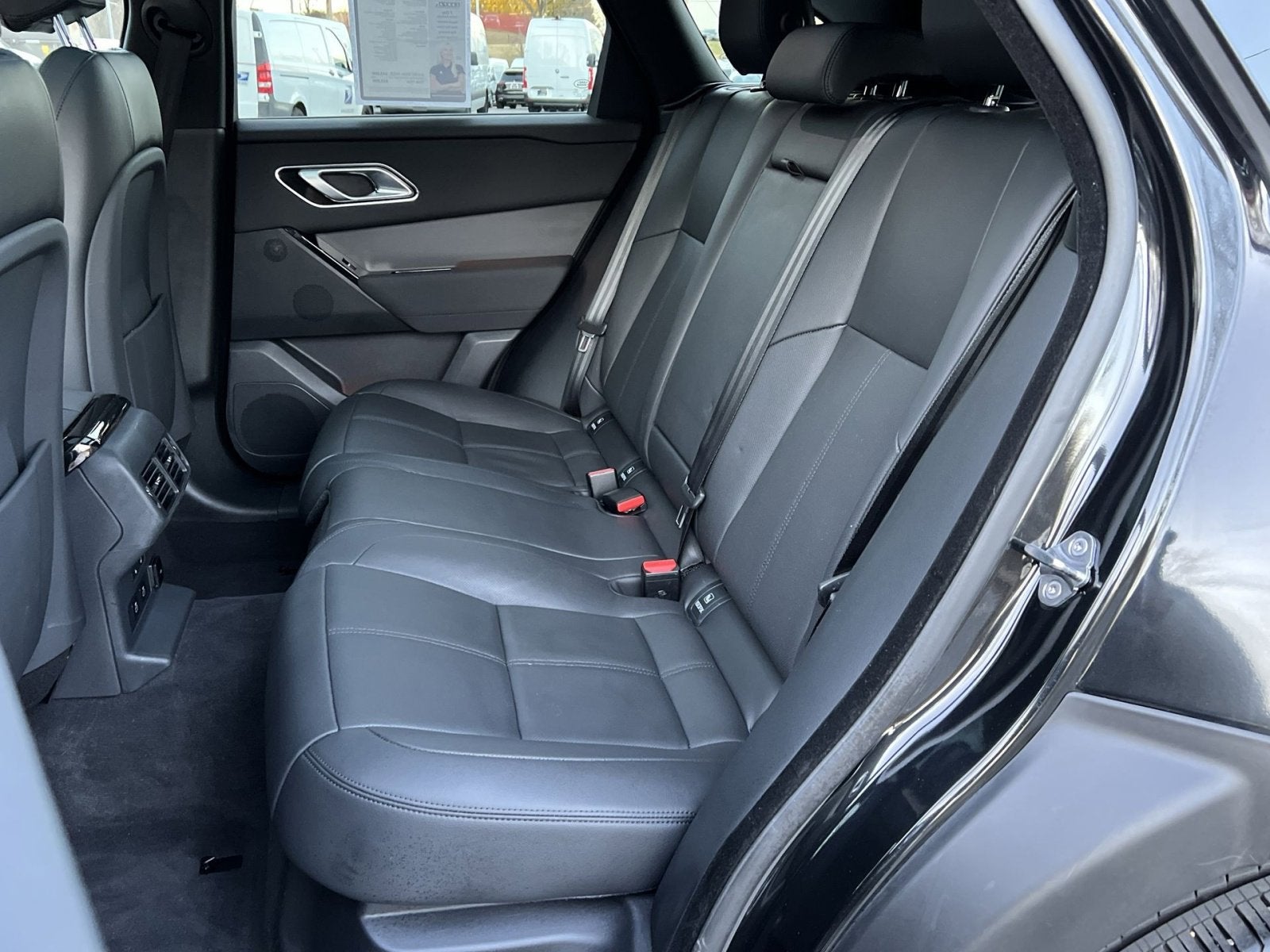 2025 Land Rover Range Rover Velar Dynamic SE