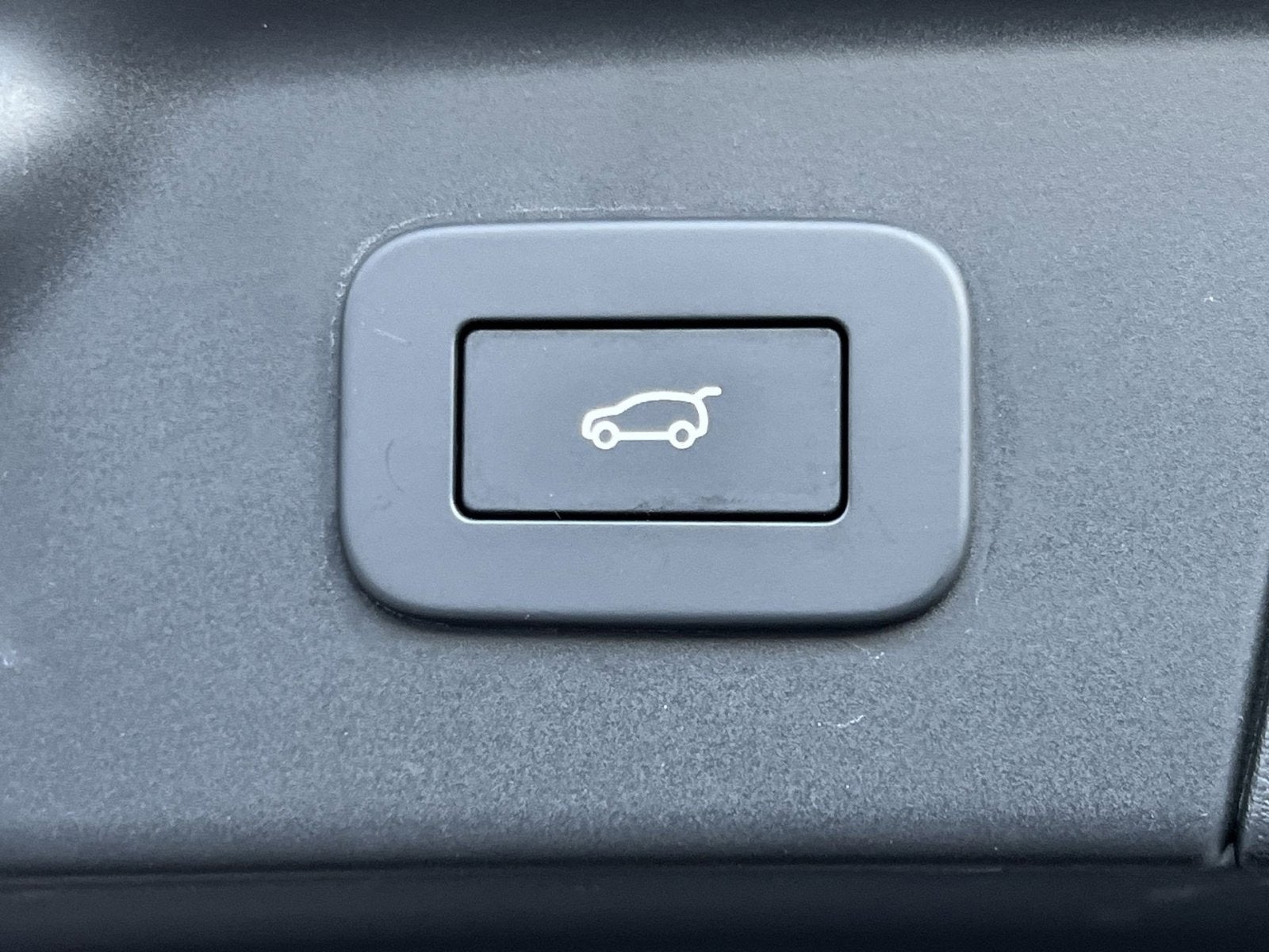 2025 Land Rover Range Rover Velar Dynamic SE