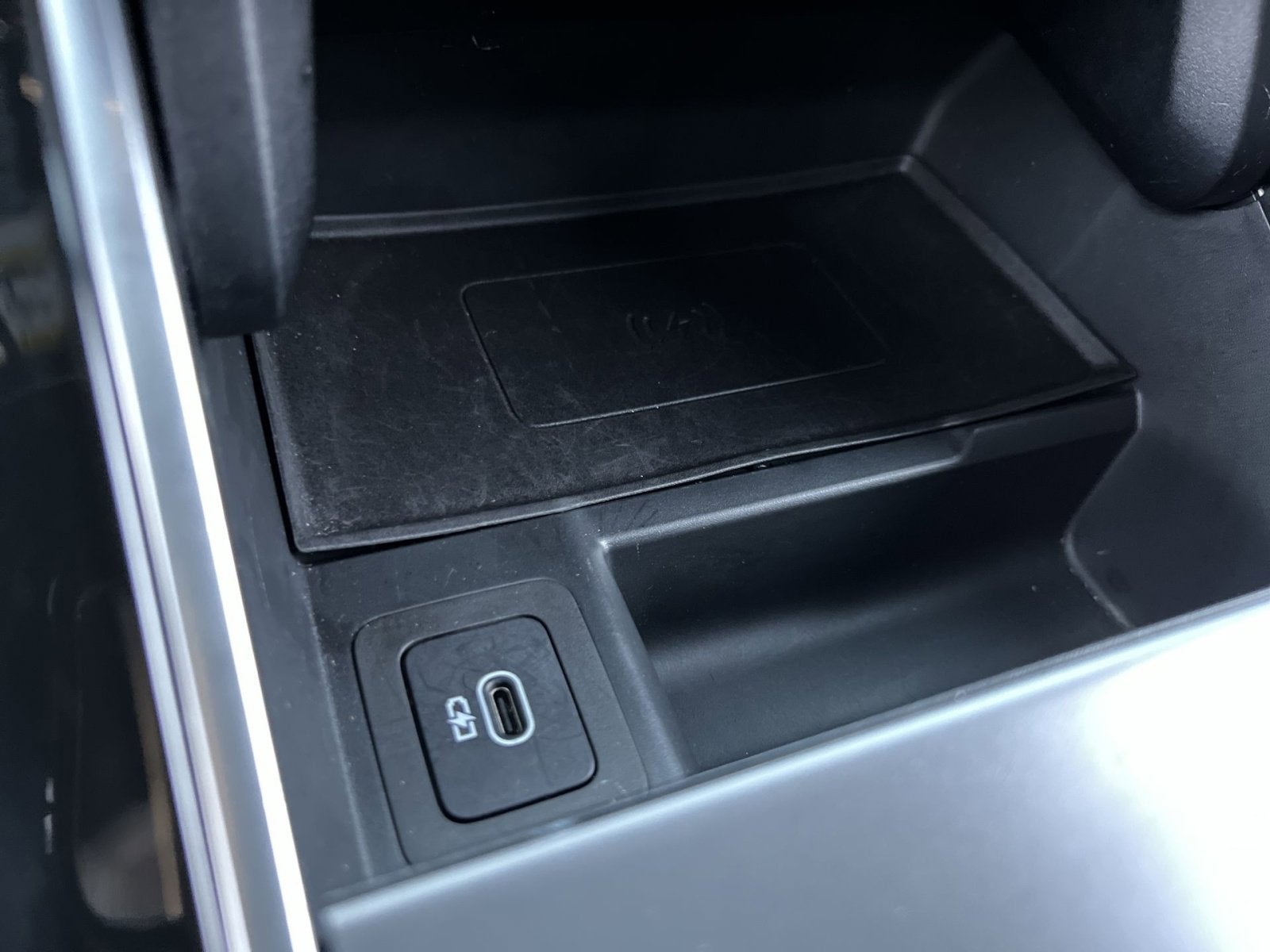 2025 Land Rover Range Rover Velar Dynamic SE