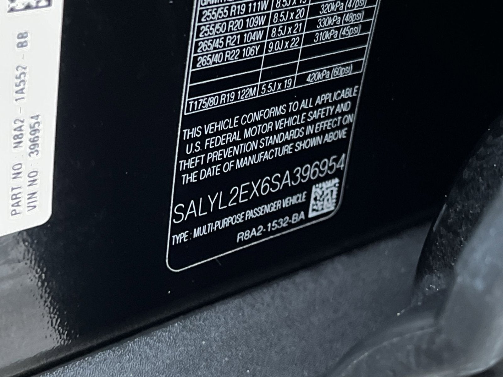 2025 Land Rover Range Rover Velar Dynamic SE