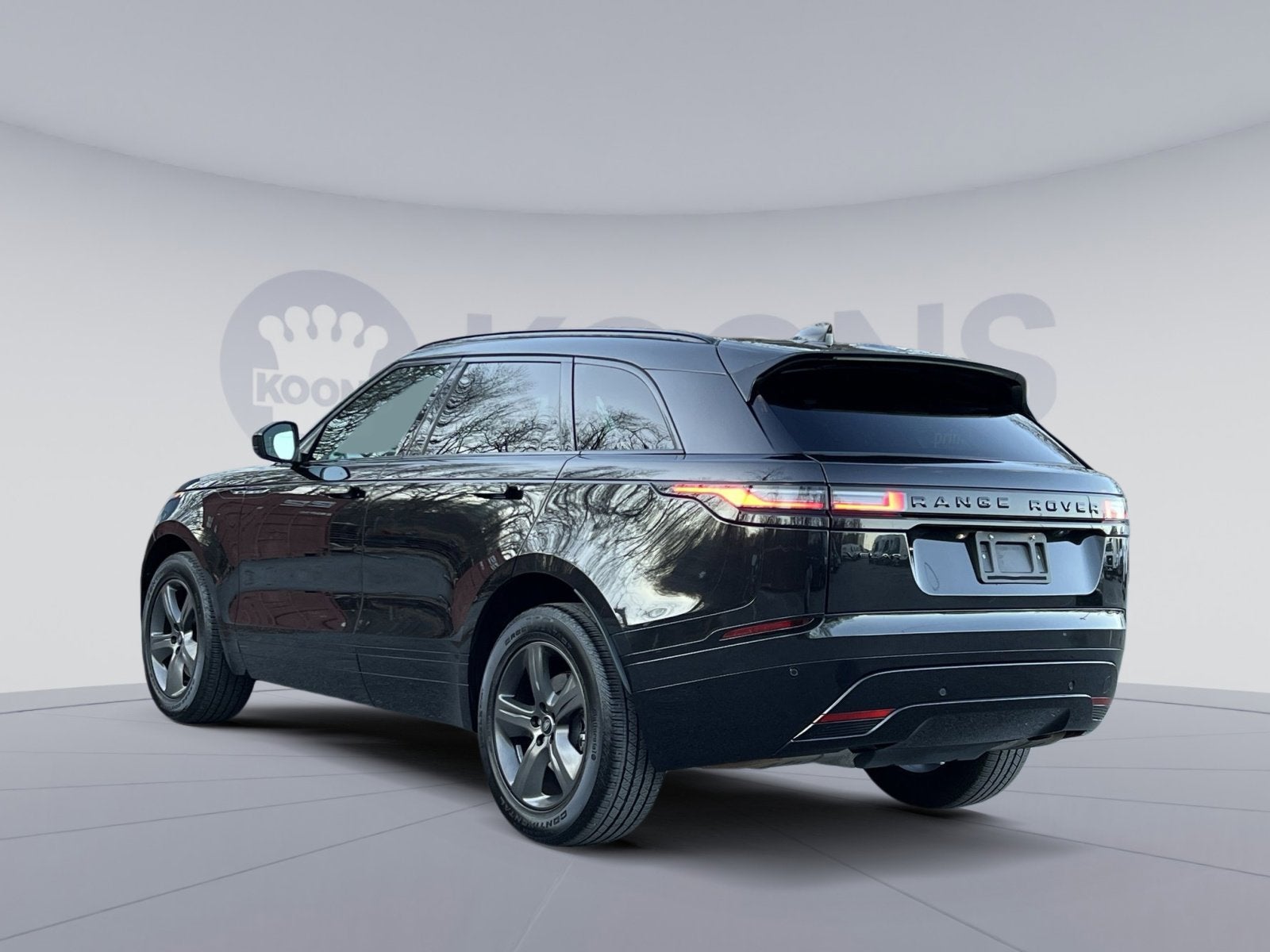 2025 Land Rover Range Rover Velar Dynamic SE