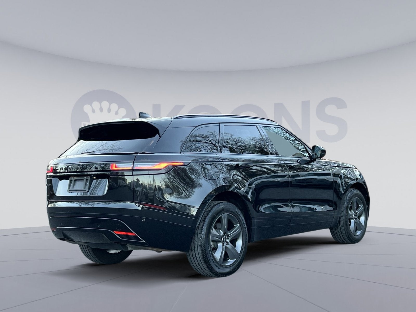 2025 Land Rover Range Rover Velar Dynamic SE