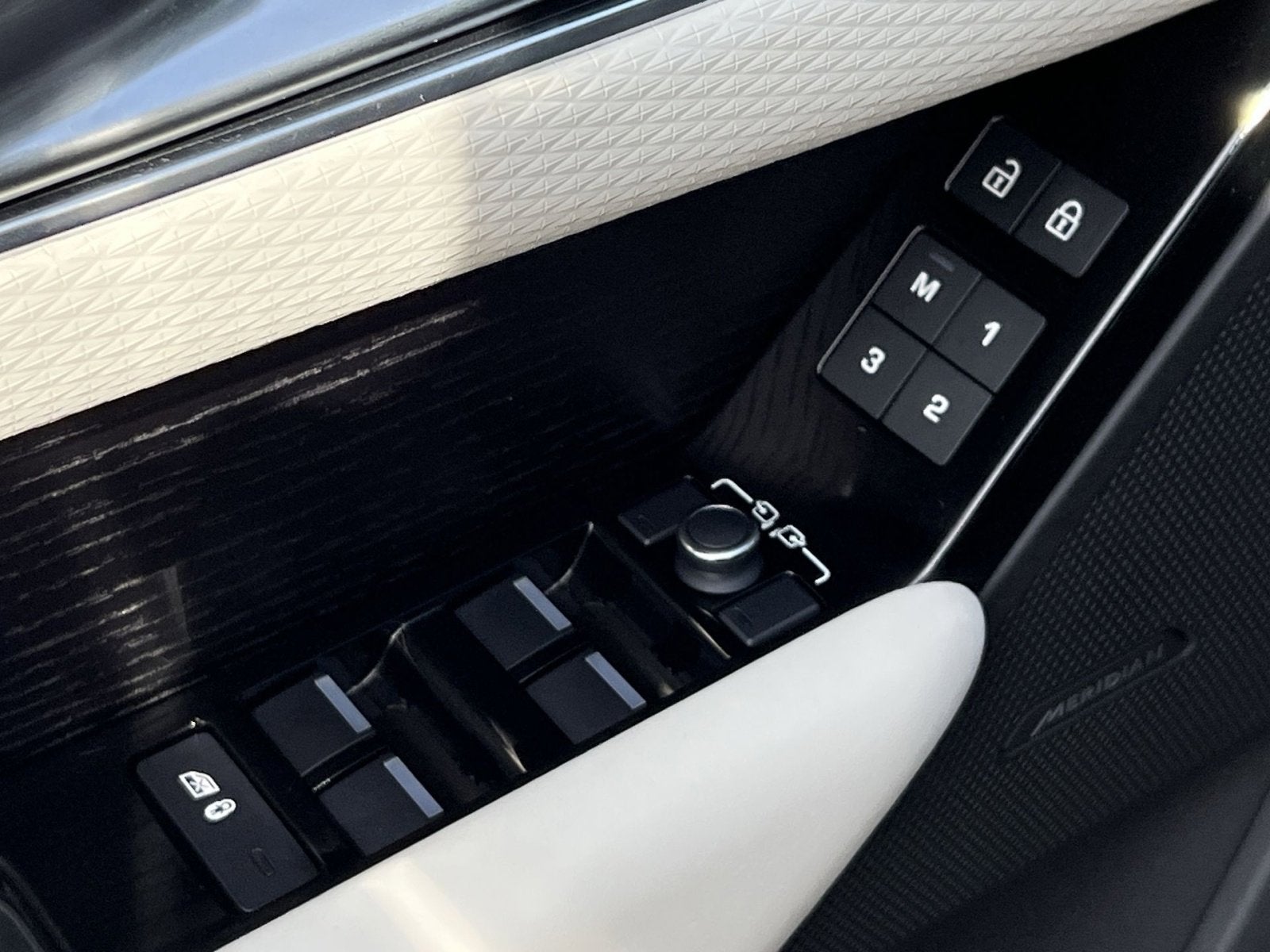 2022 Land Rover Range Rover Velar P250 R-Dynamic S