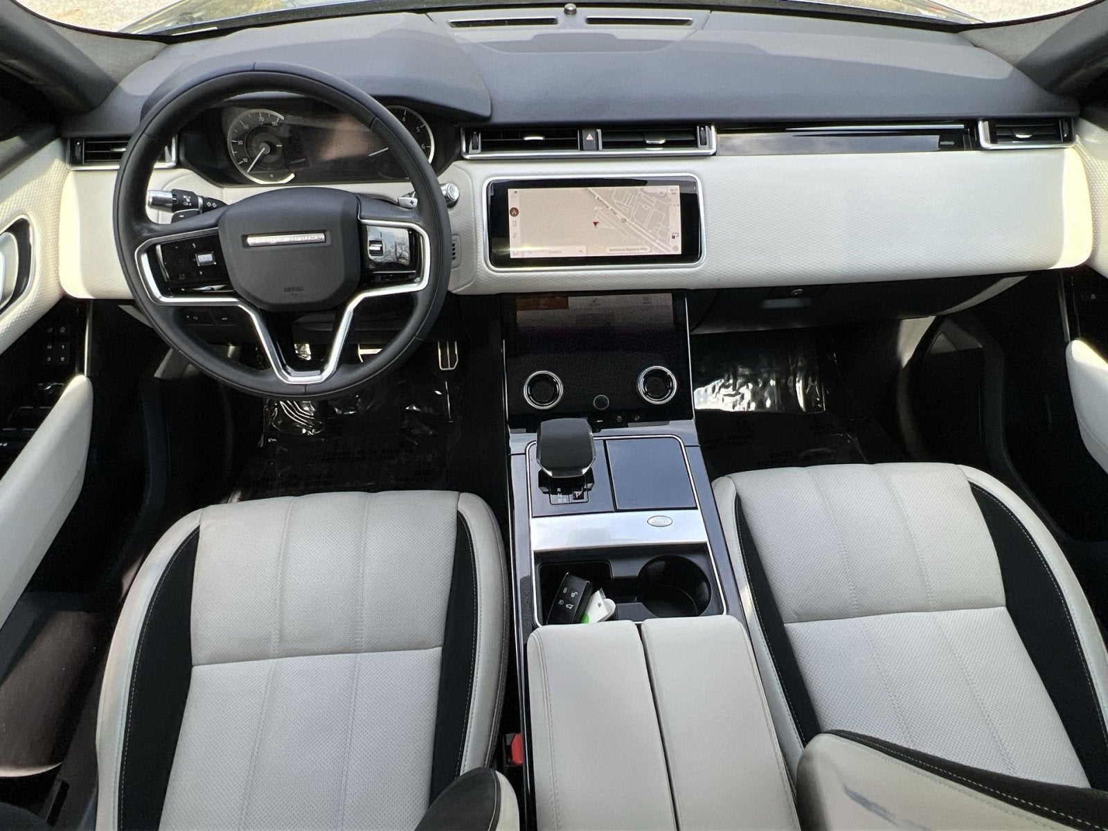 2022 Land Rover Range Rover Velar P250 R-Dynamic S