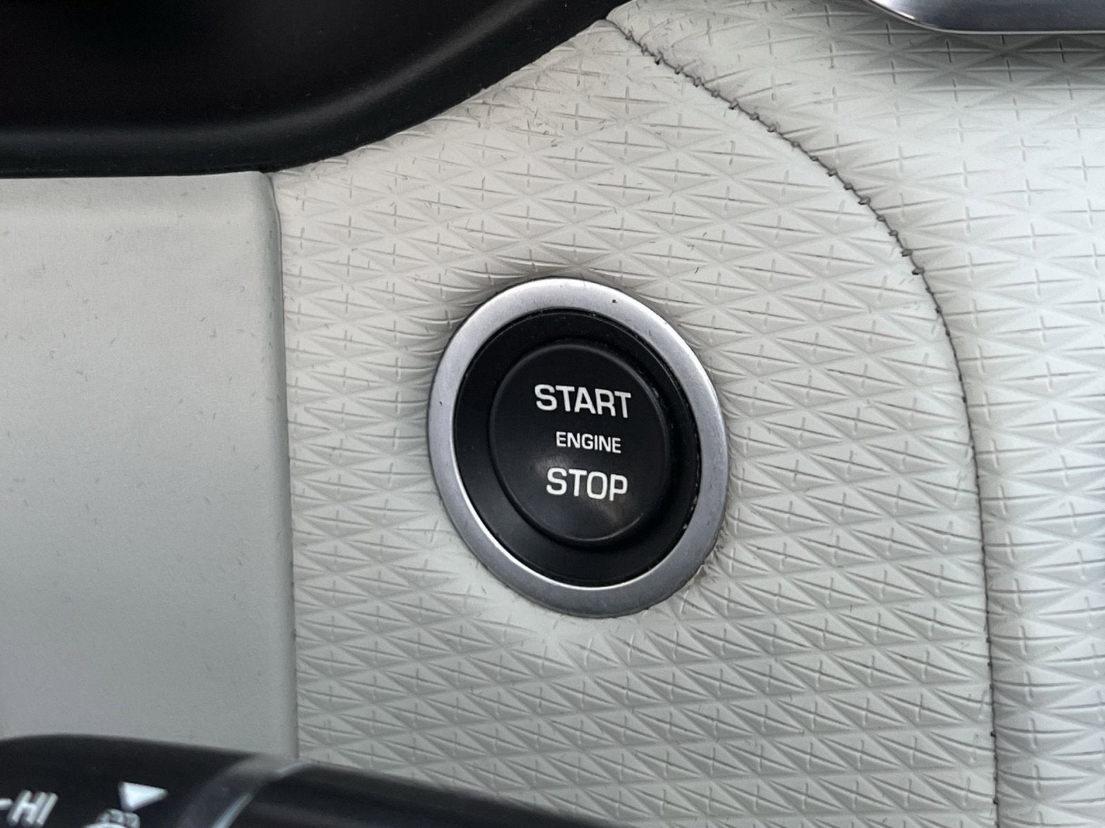 2022 Land Rover Range Rover Velar P250 R-Dynamic S