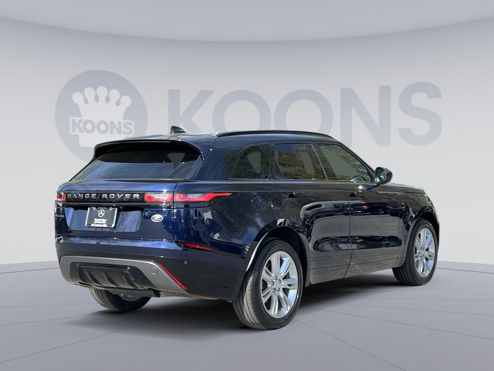 2022 Land Rover Range Rover Velar P250 R-Dynamic S