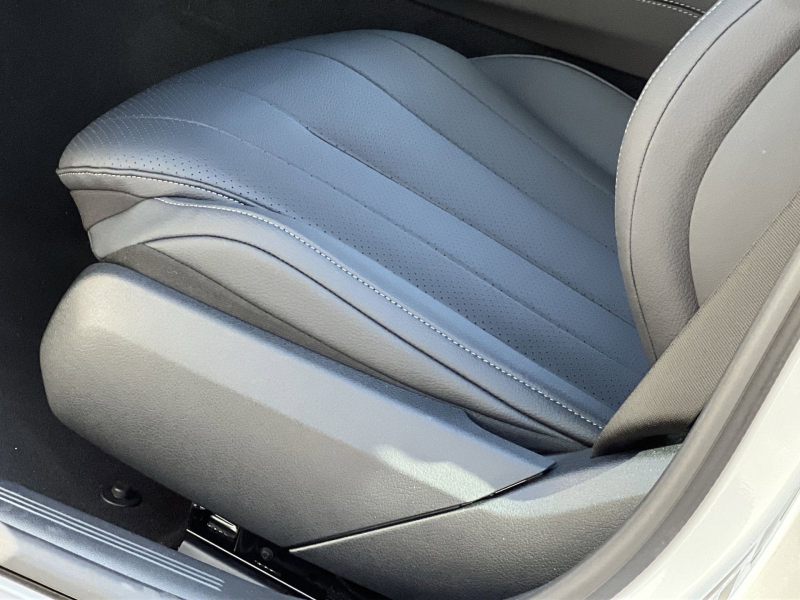 2025 Mercedes-Benz E-Class E 450