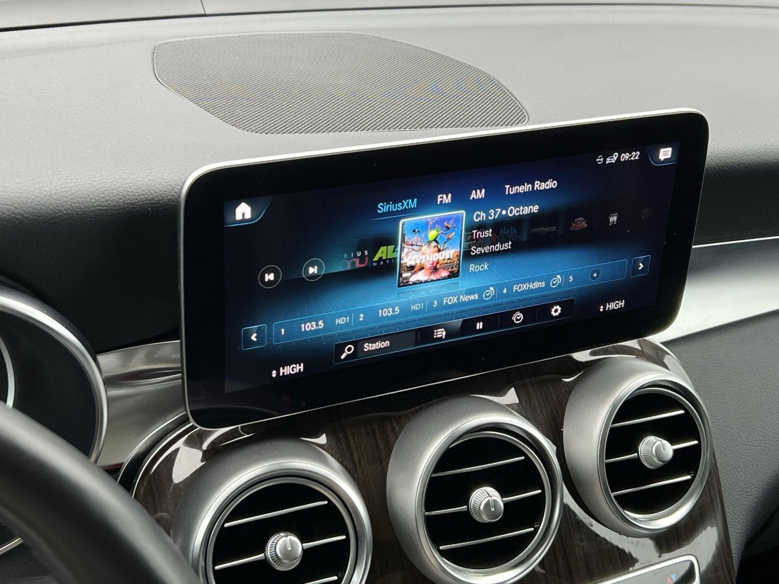 2022 Mercedes-Benz GLC GLC 300