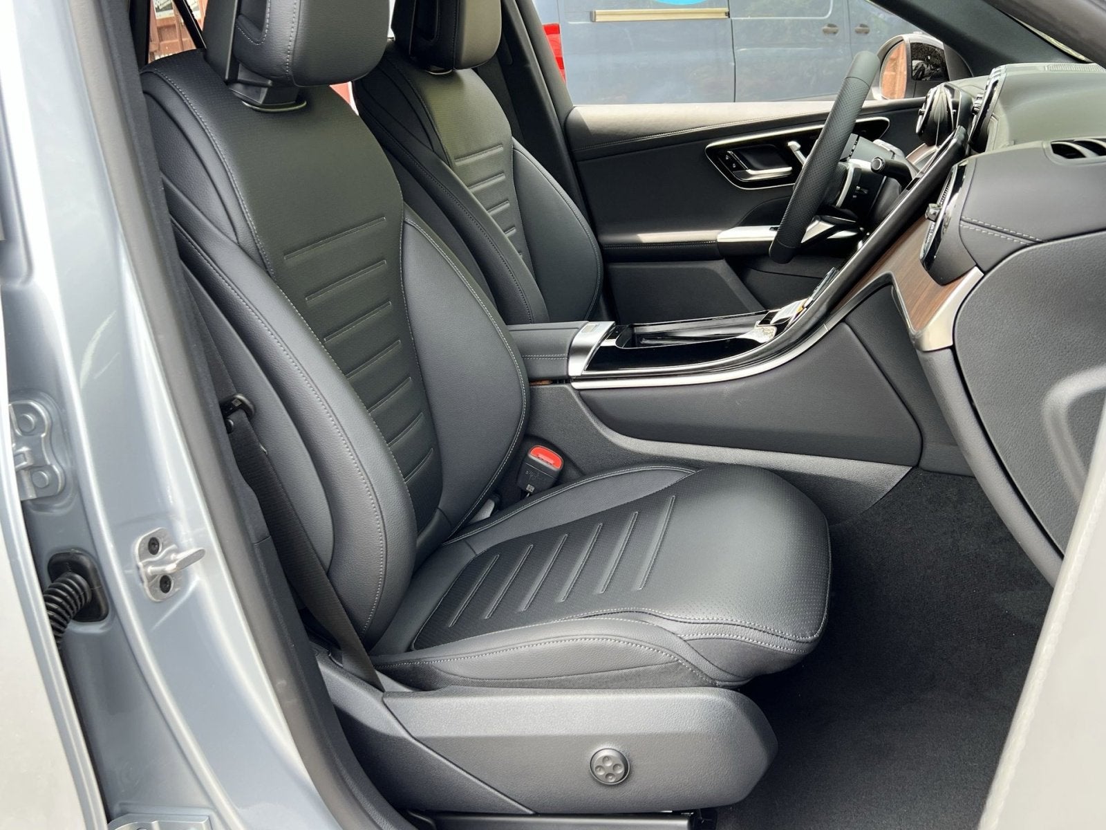 2025 Mercedes-Benz GLC GLC 300