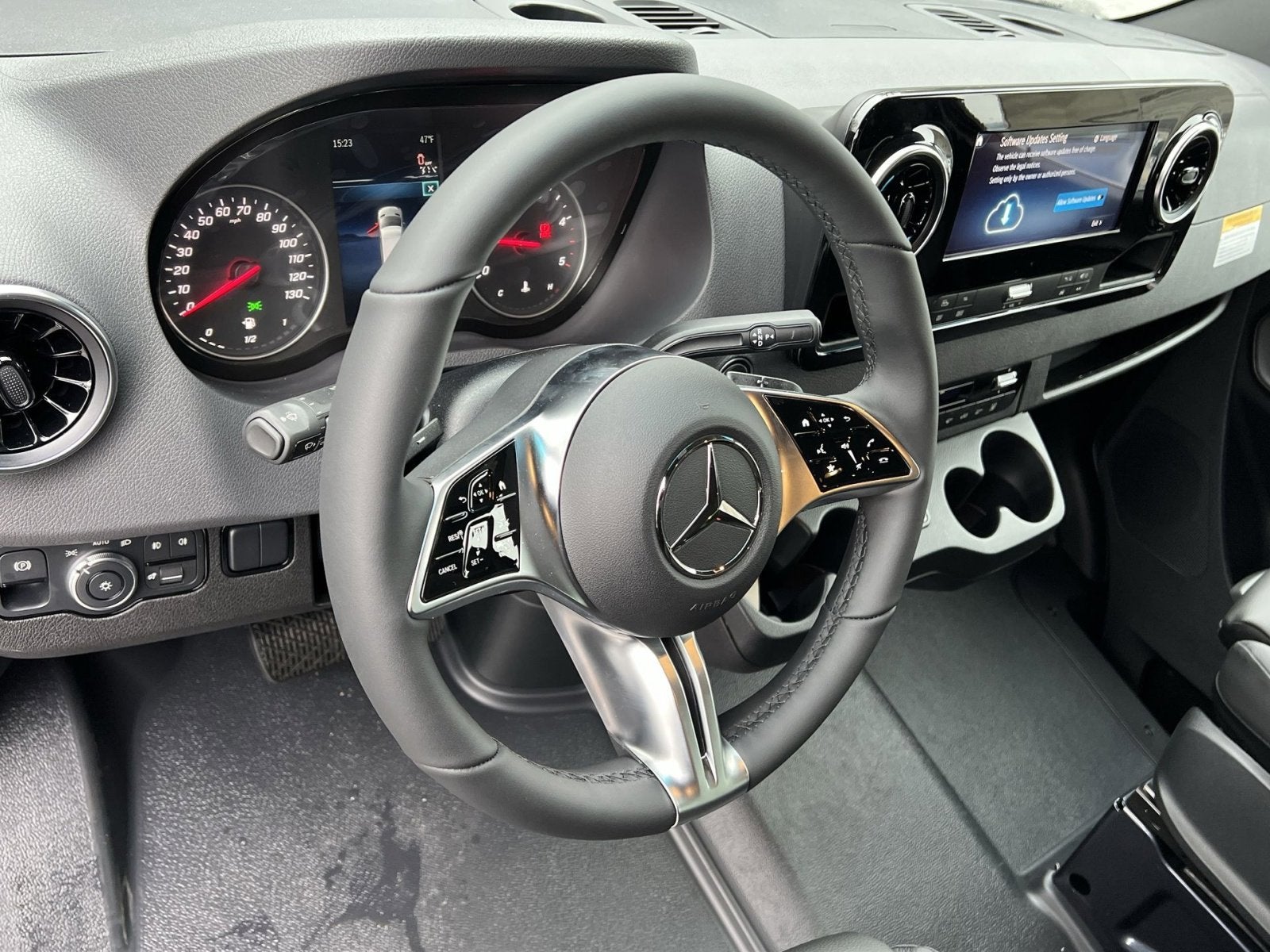 2026 Mercedes-Benz Sprinter 2500 Crew 144 WB