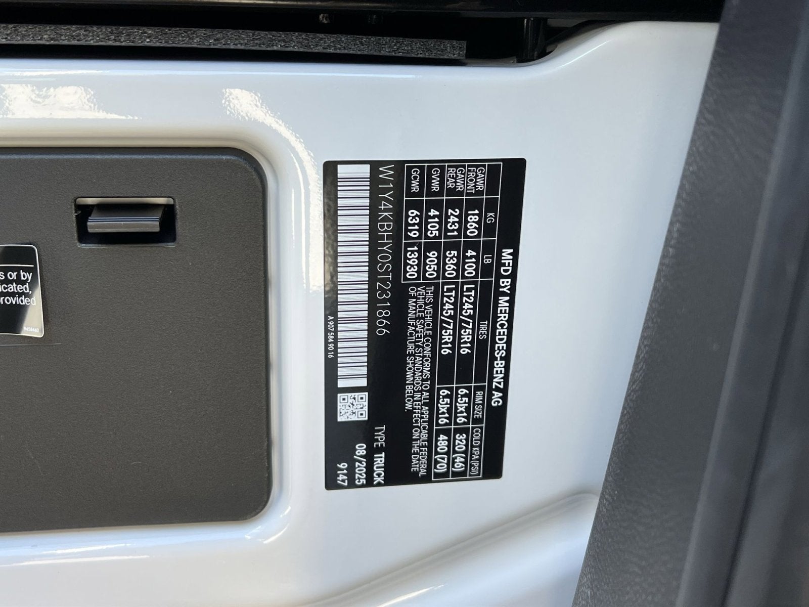 2025 Mercedes-Benz Sprinter 2500 Cargo 144 WB