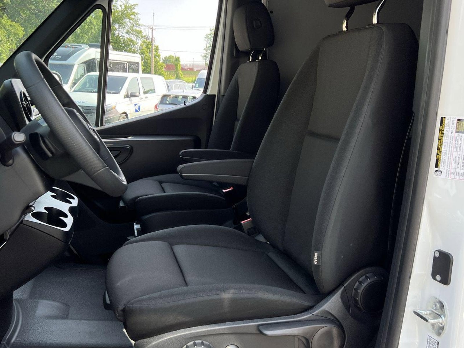 2025 Mercedes-Benz Sprinter 2500 Cargo 144 WB