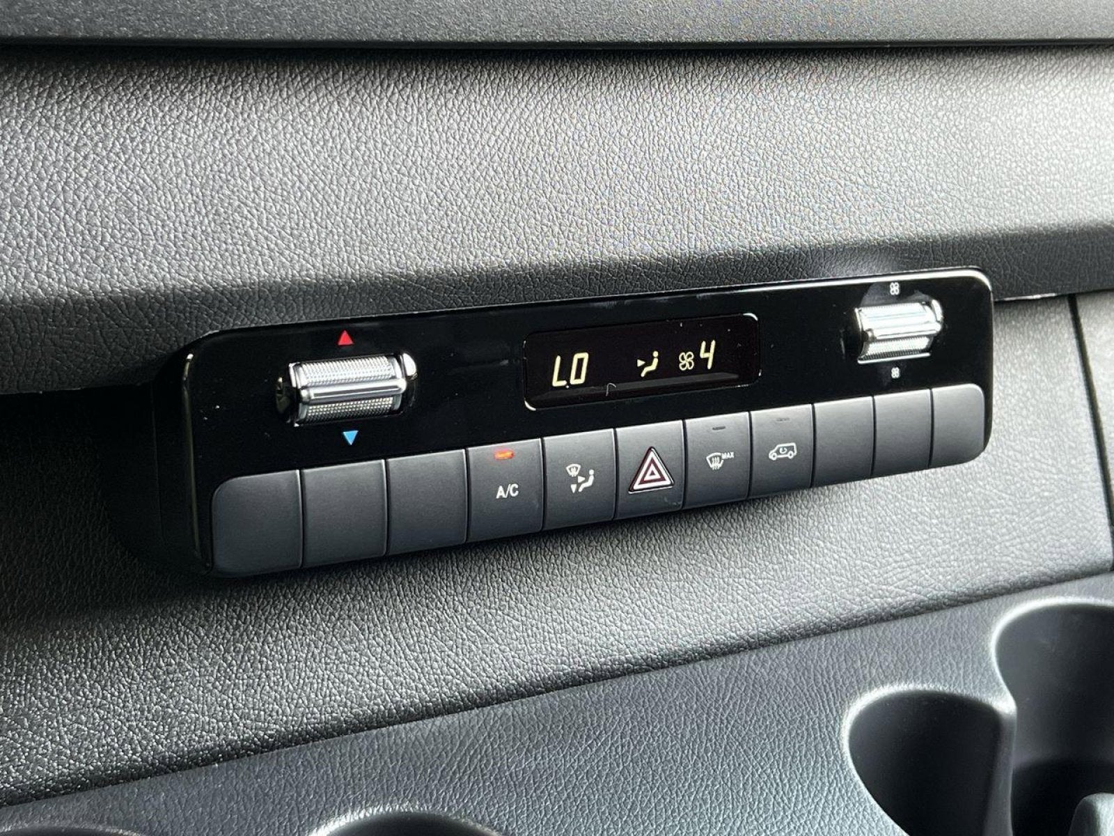 2025 Mercedes-Benz Sprinter 2500 Cargo 144 WB