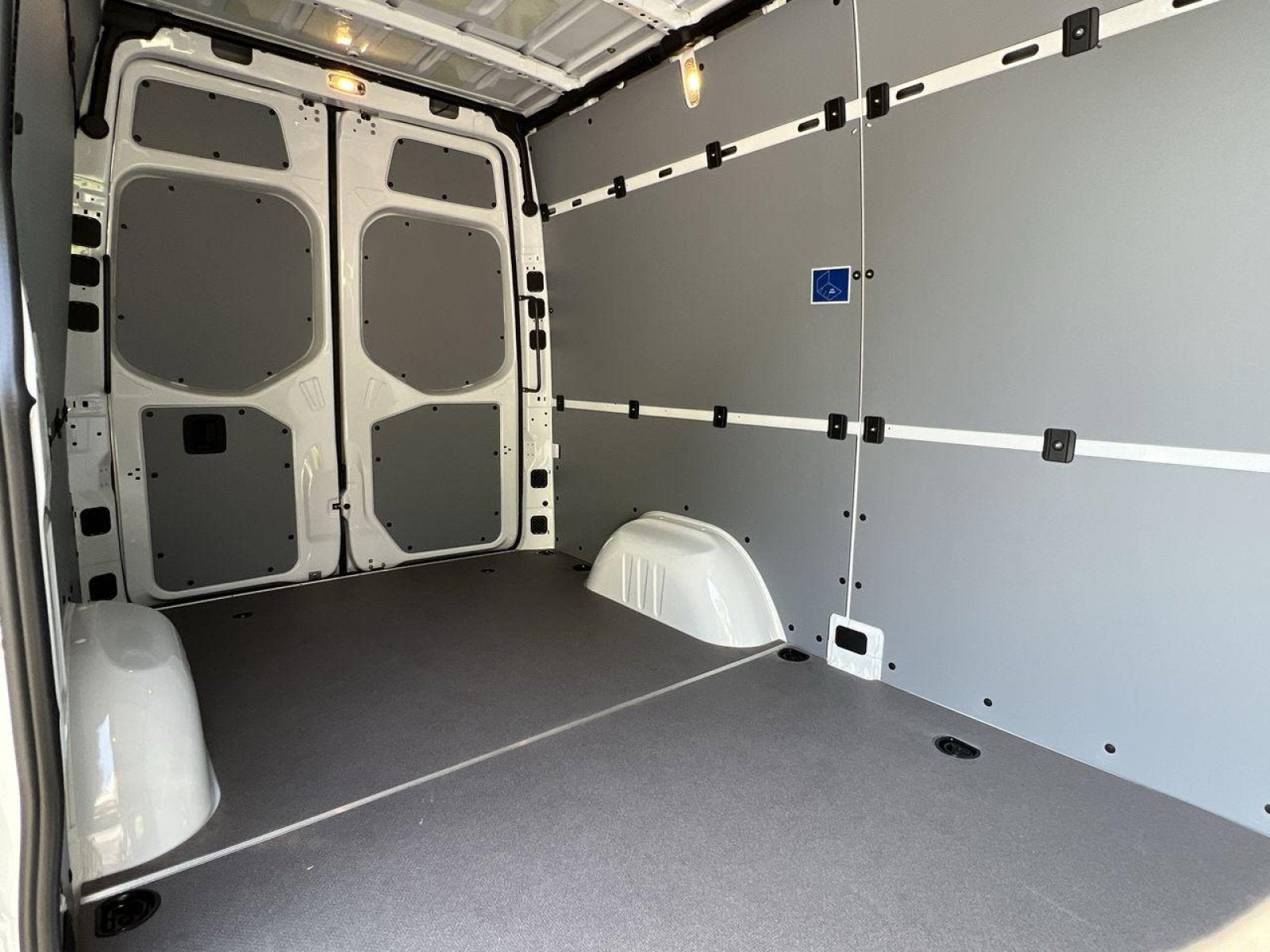 2025 Mercedes-Benz Sprinter 2500 Cargo 144 WB