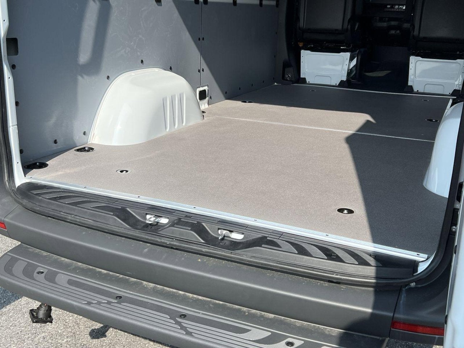 2025 Mercedes-Benz Sprinter 2500 Cargo 144 WB