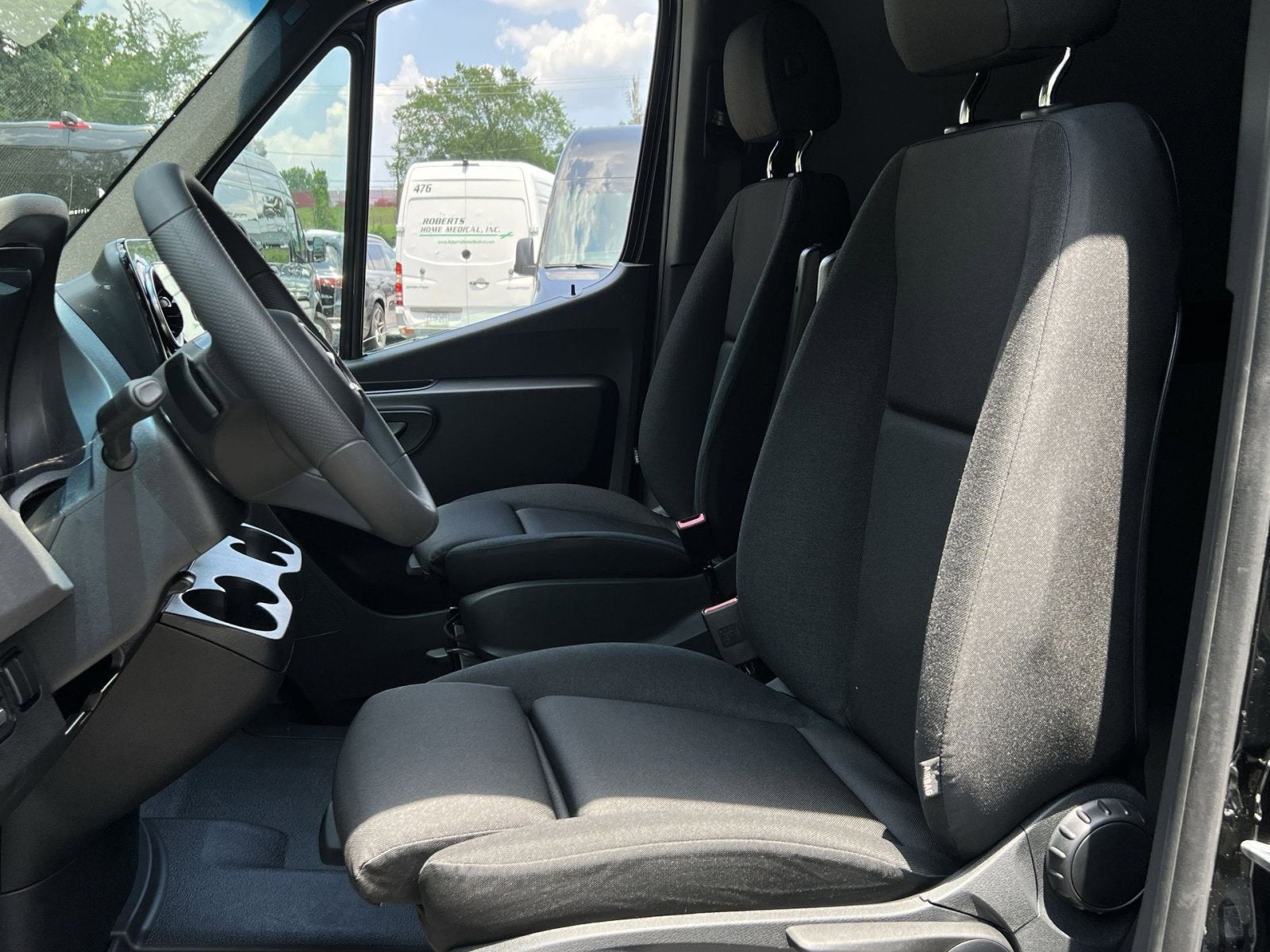 2025 Mercedes-Benz Sprinter 2500 Cargo 144 WB