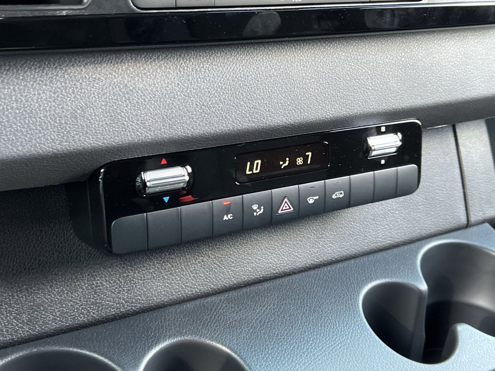 2025 Mercedes-Benz Sprinter 2500 Cargo 144 WB