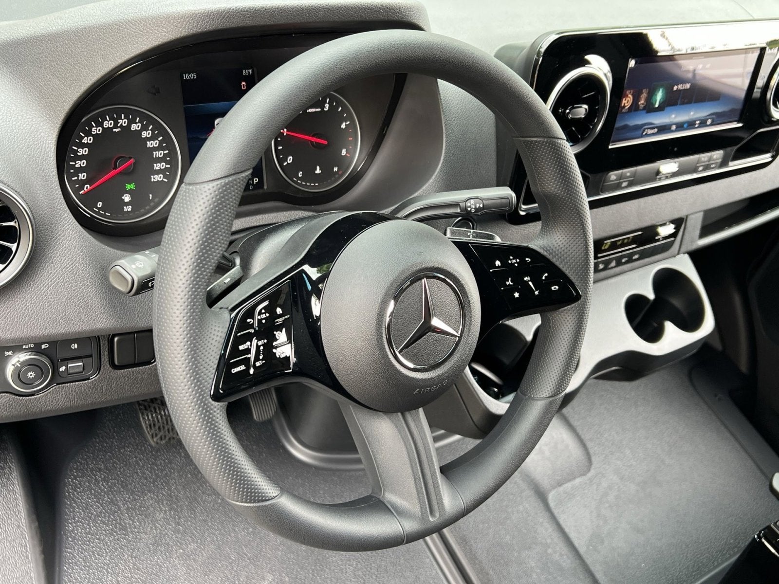 2025 Mercedes-Benz Sprinter 2500 Cargo 144 WB