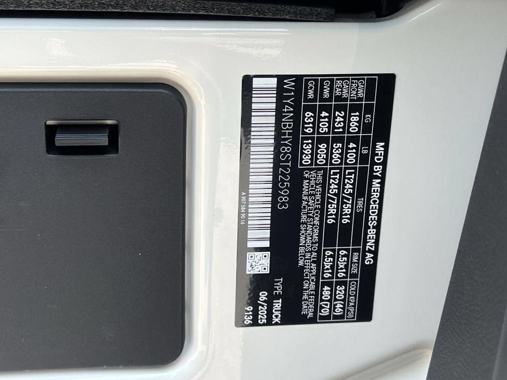 2025 Mercedes-Benz Sprinter 2500 Cargo 144 WB
