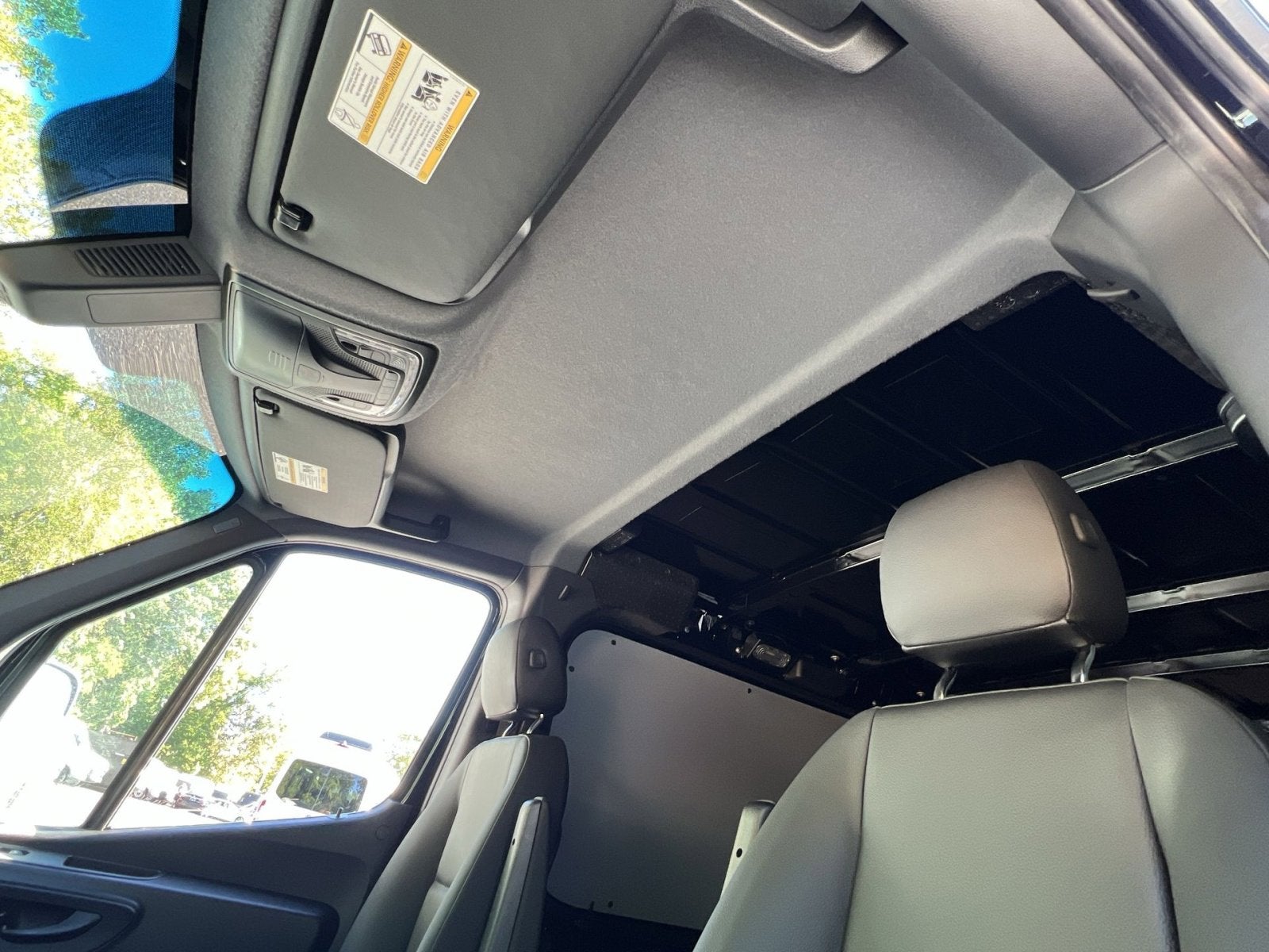 2025 Mercedes-Benz Sprinter 2500 Cargo 144 WB