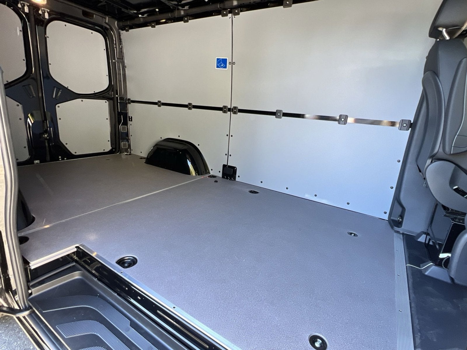 2025 Mercedes-Benz Sprinter 2500 Cargo 144 WB