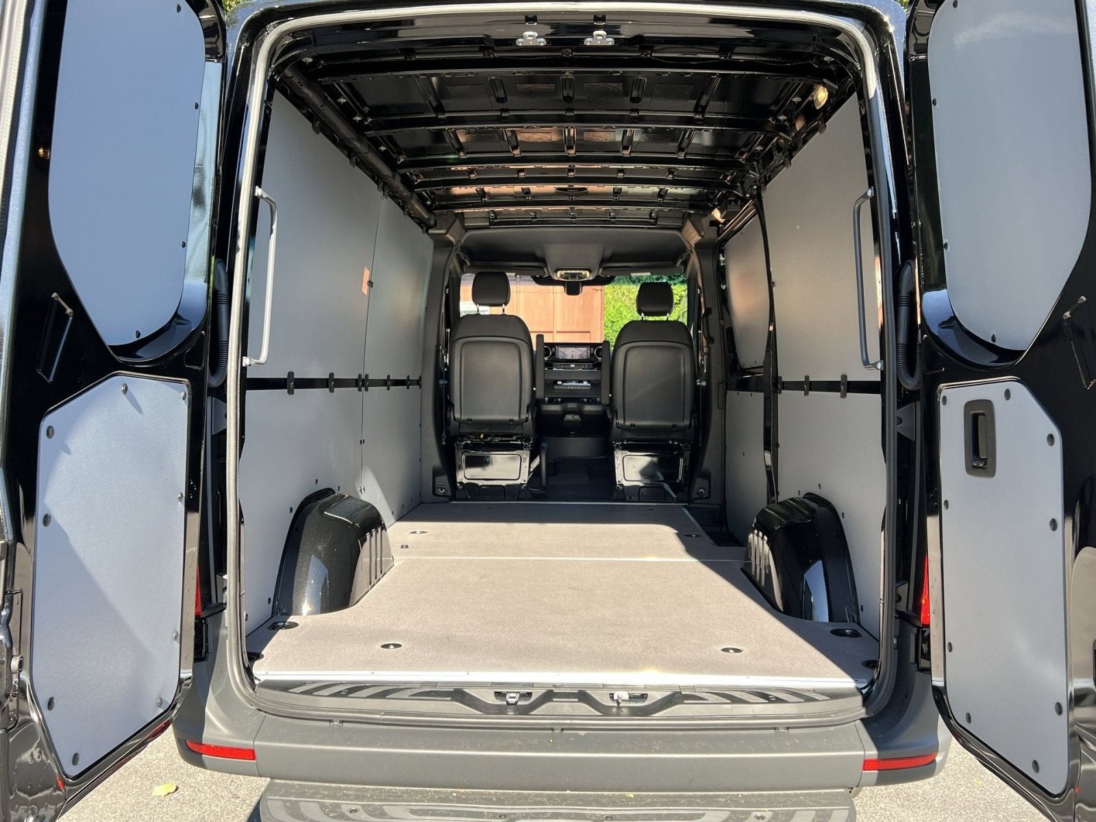 2025 Mercedes-Benz Sprinter 2500 Cargo 144 WB