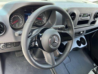 2025 Mercedes-Benz Sprinter 2500 Cargo 144 WB