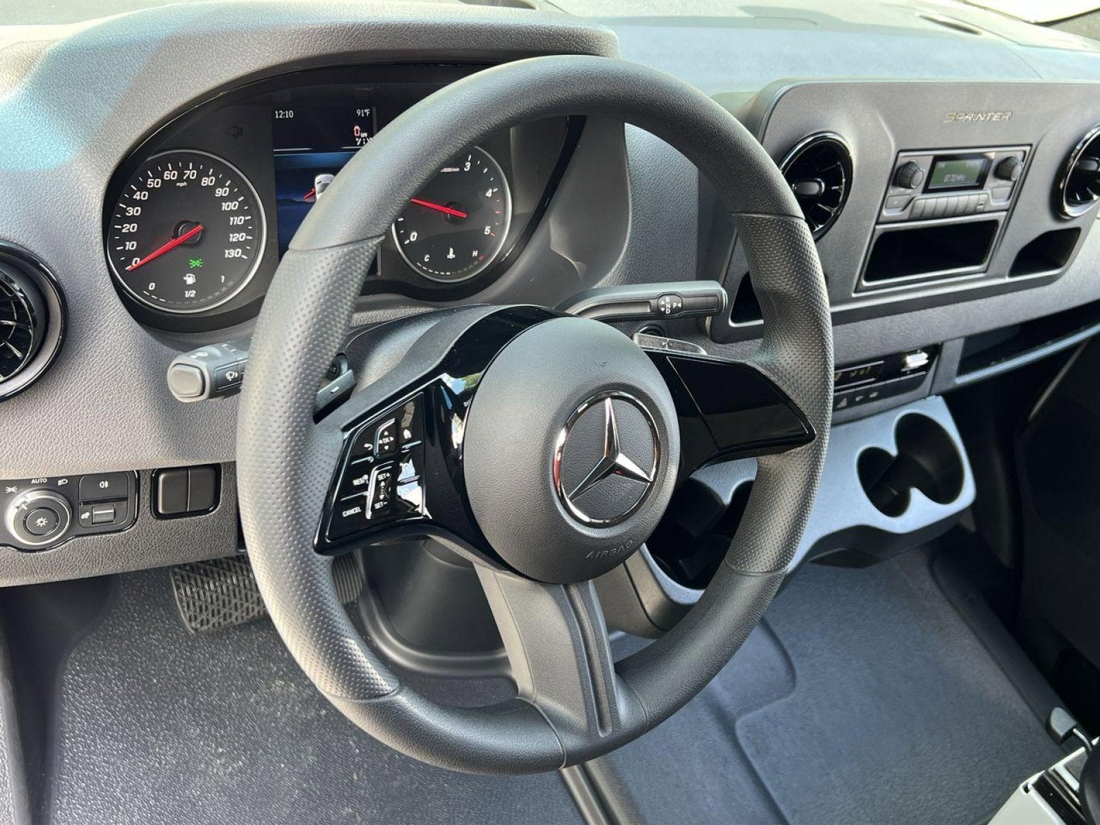 2025 Mercedes-Benz Sprinter 2500 Cargo 144 WB