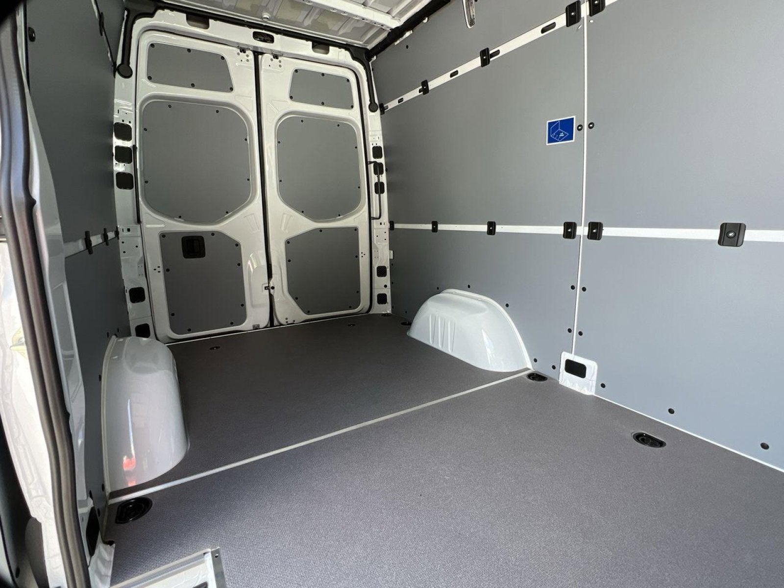 2025 Mercedes-Benz Sprinter 2500 Cargo 144 WB