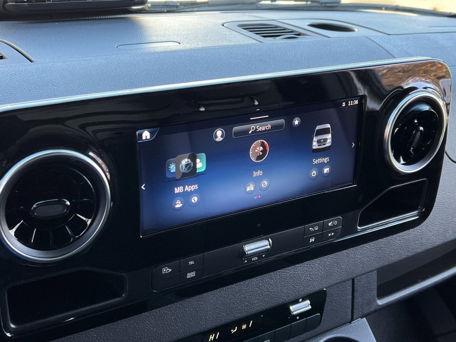 2026 Mercedes-Benz Sprinter 2500 Cargo 144 WB