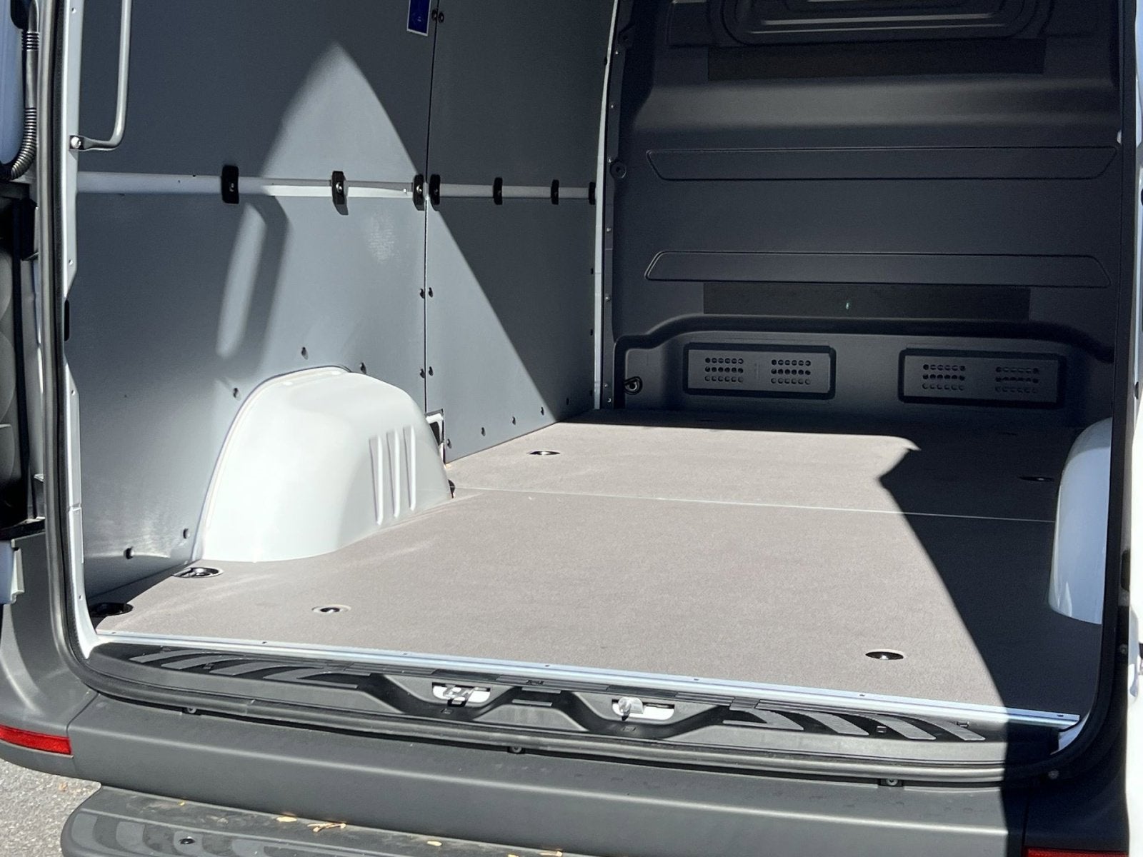 2026 Mercedes-Benz Sprinter 2500 Cargo 144 WB