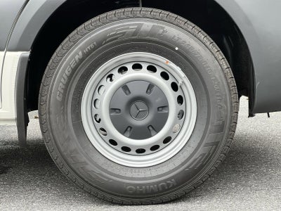 2025 Mercedes-Benz Sprinter 2500 Cargo 144 WB