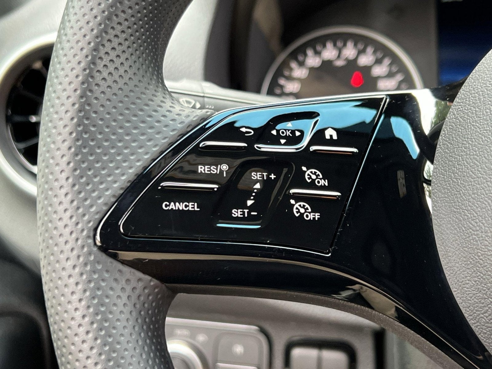 2025 Mercedes-Benz Sprinter 2500 Cargo 144 WB