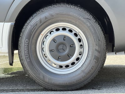 2025 Mercedes-Benz Sprinter 2500 Cargo 144 WB