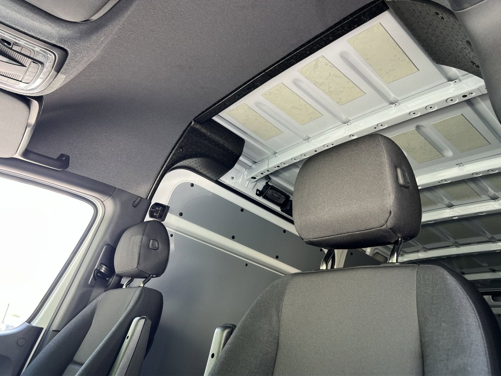 2025 Mercedes-Benz Sprinter 2500 Cargo 144 WB