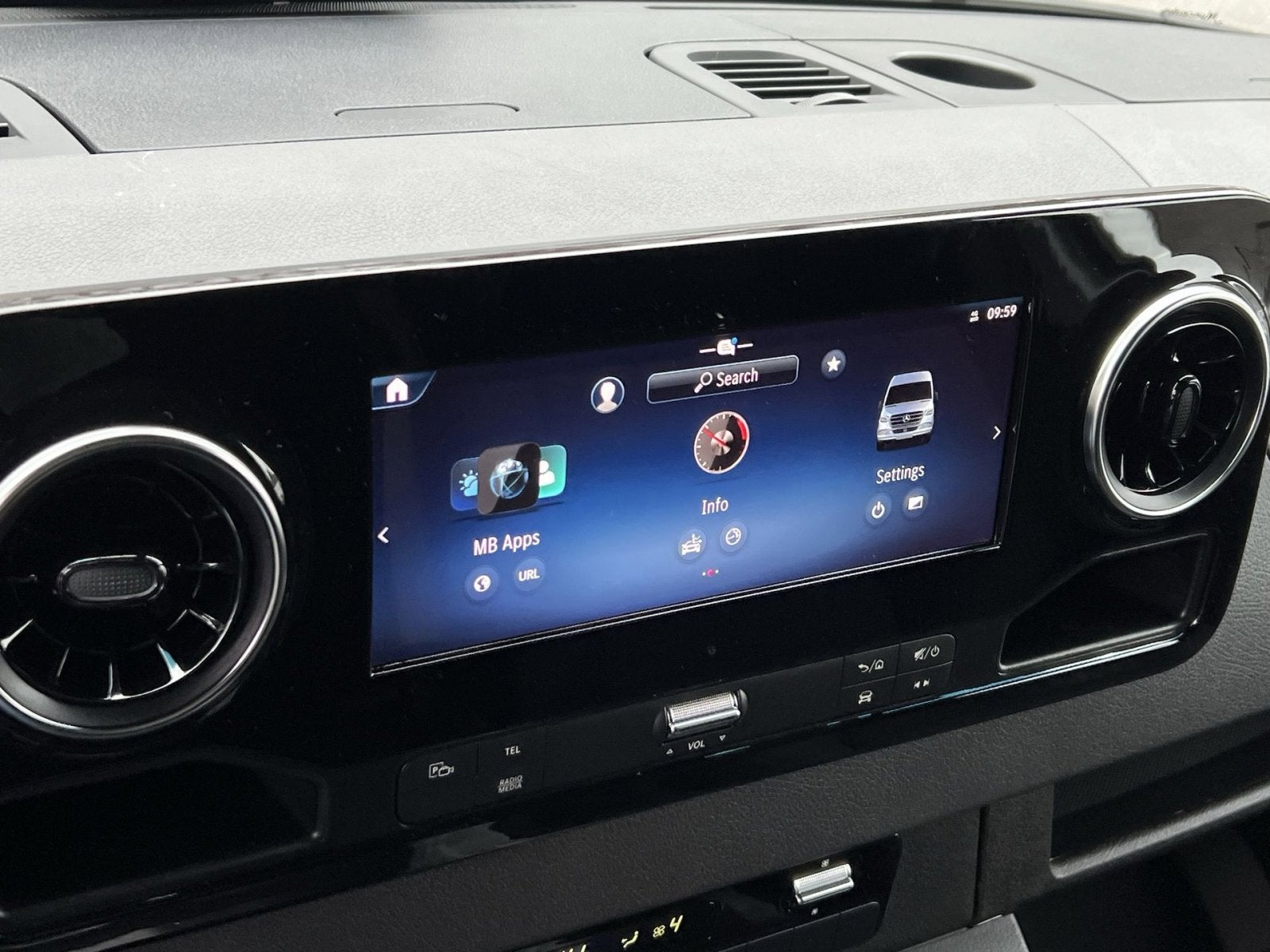 2026 Mercedes-Benz Sprinter 2500 Cargo 170 WB