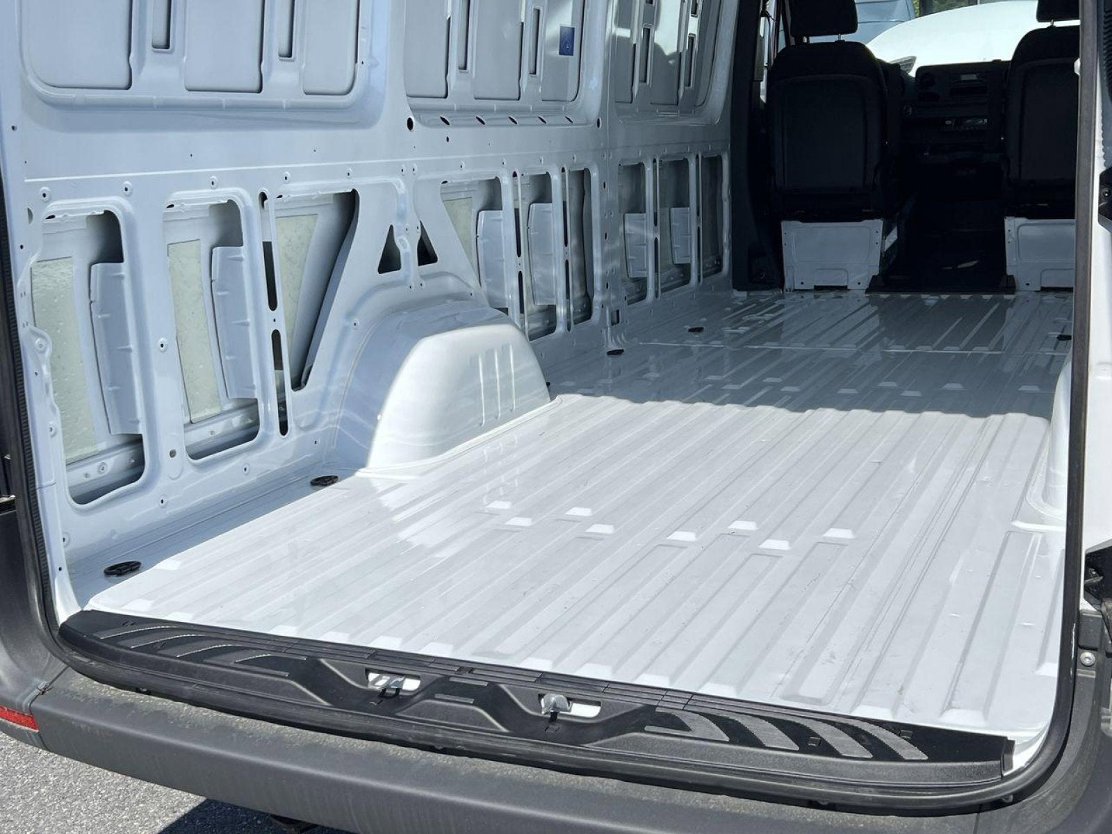 2025 Mercedes-Benz Sprinter 2500 Cargo 170 WB