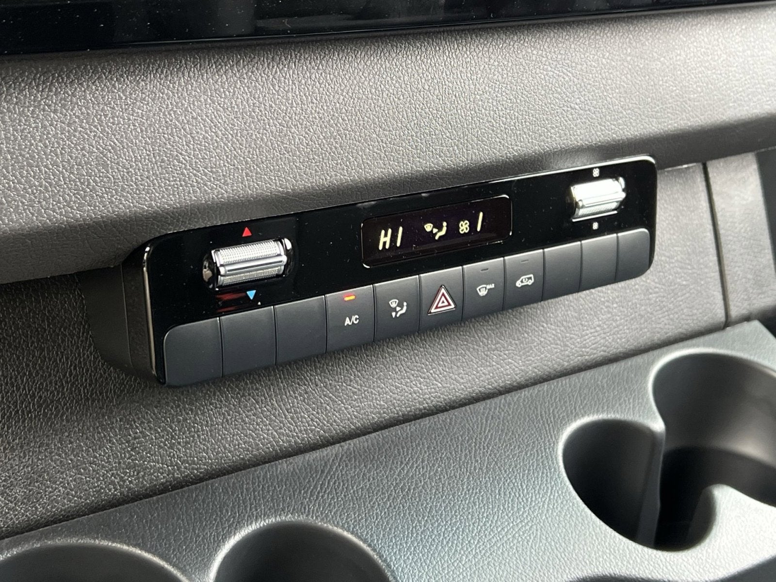 2026 Mercedes-Benz Sprinter 2500 Cargo 170 WB