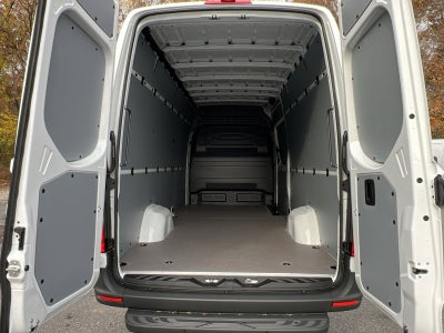 2026 Mercedes-Benz Sprinter 2500 Cargo 170 WB